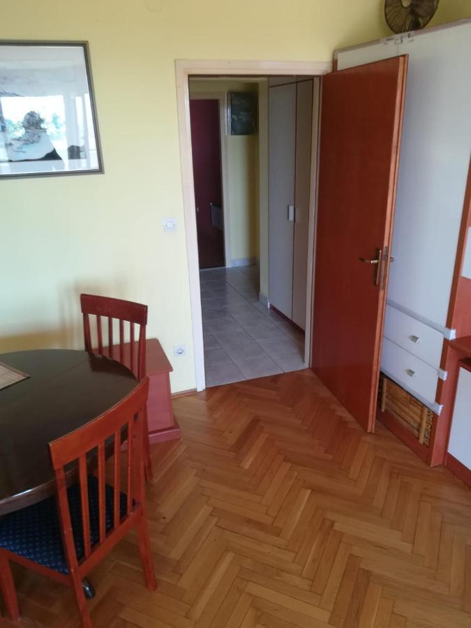 Apartman Stanić Omis Bagian luar foto